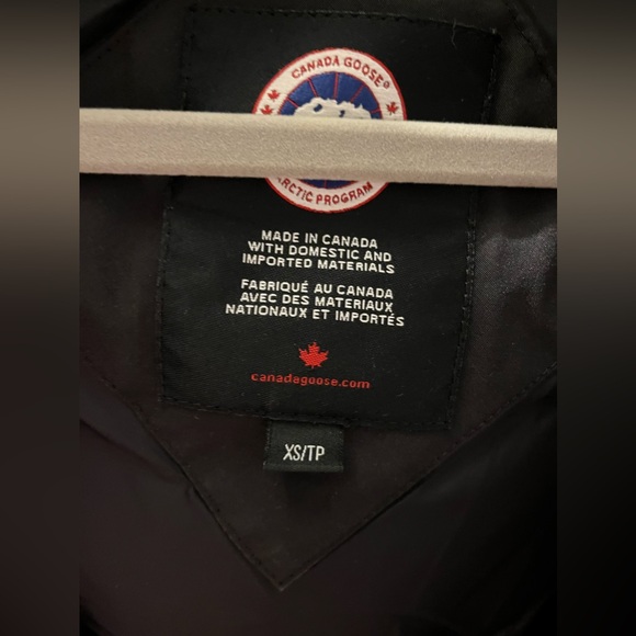 Black Canada goose size XS - Picture 2 of 6